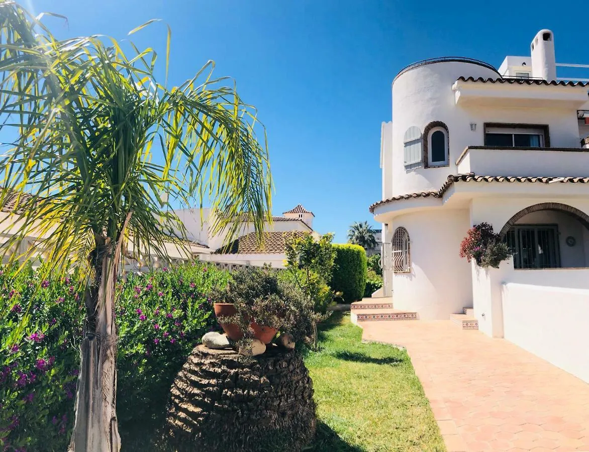 別荘 カンブリルス Casa Acacia Marヴィラ